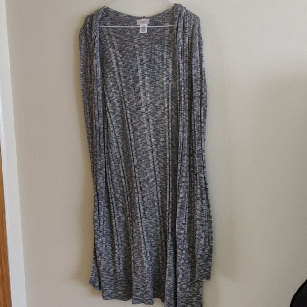 Grey cardigan